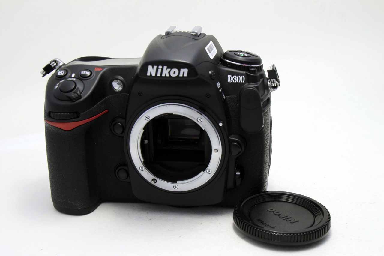 ニコン(nikon) ニコン(nikon) D300 ボディ トップカメラ：カメラファン | 中古カメラ・レンズ検索サイト／欲しい中古カメラが見つかる！