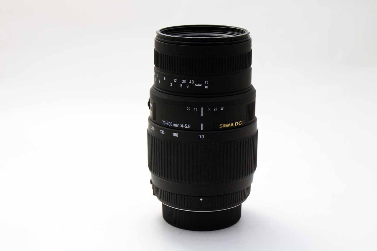 シグマ Sigma Apo 70 300mm F4 5 6 Dg Macro ニコン用 トップカメラ カメラファン 中古カメラ レンズ検索サイト 欲しい中古カメラが見つかる