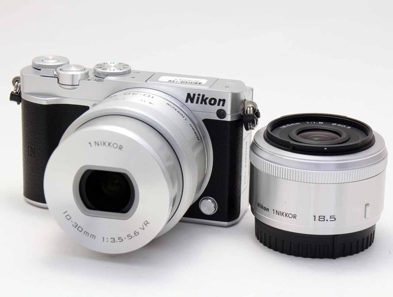 ニコン Nikon Nikon 1 J5 ダブルレンズキット シルバー トップカメラ カメラファン 中古カメラ レンズ 検索サイト 欲しい中古カメラが見つかる