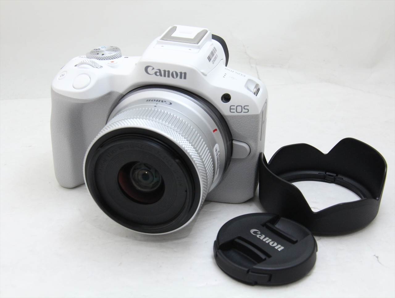 【中古】 キヤノン(canon) EOS R50 18-45mm レンズキット [ホワイト]