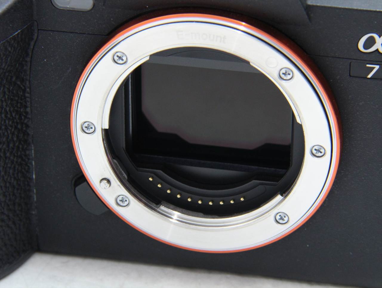 美品！SONY A7M4ボディー 楽天市場】《新品》SONY (ソニー) α7IV ボディ ILCE-7M4【キャッシュ