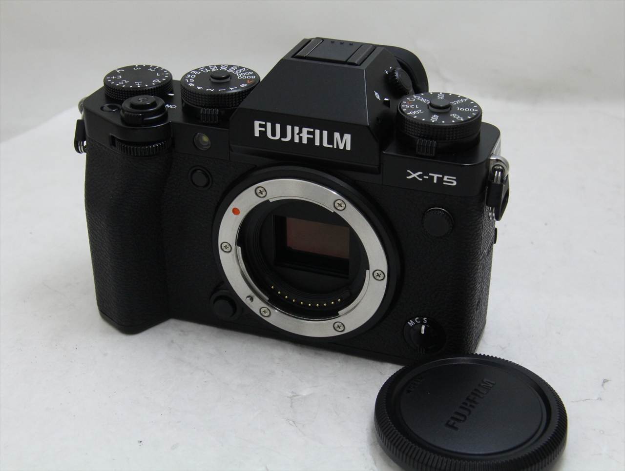 【美品】X-T5 ブラック　ボディのみ トップカメラオンライン / 【中古】 富士フイルム(fujifilm) FUJIFILM